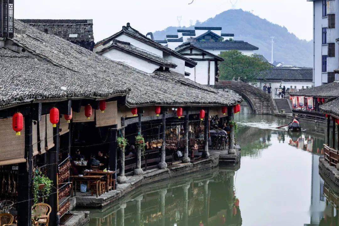 救援受困的狼人